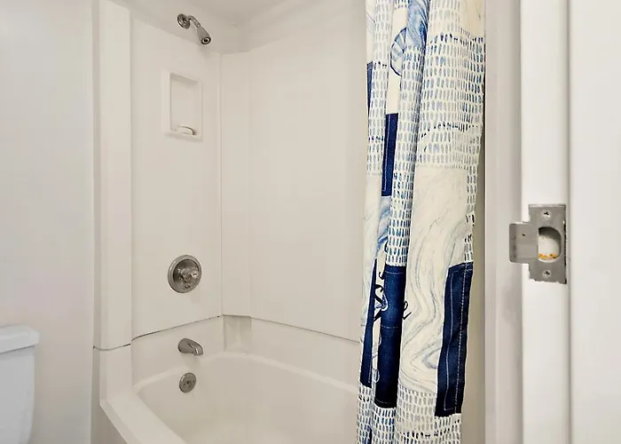 Ferienhaus Beautiful 2 Bedroom In North Oc With Pool!